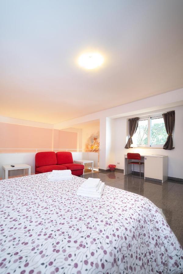 Palazzo Leo Suite And Apartment 레체 외부 사진
